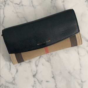 Burberry wallet